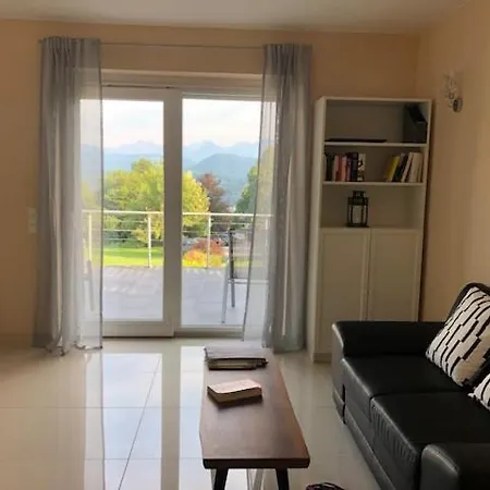 Velden View Direkt Am Wald Mit Grosser Sonnenterrasse Und Grandiosem Karawankenblick 아파트 *
