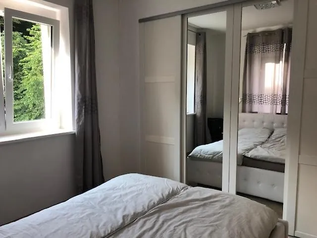 Velden View Direkt Am Wald Mit Grosser Sonnenterrasse Und Grandiosem Karawankenblick Apartment *