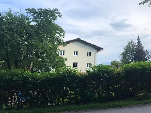 Velden View Direkt Am Wald Mit Grosser Sonnenterrasse Und Grandiosem Karawankenblick * Velden am Woerthersee