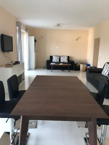 Velden View Direkt Am Wald Mit Grosser Sonnenterrasse Und Grandiosem Karawankenblick Apartment Velden am Woerthersee